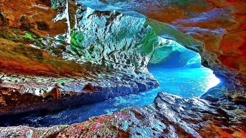 Rosh HaNikra Grottoes